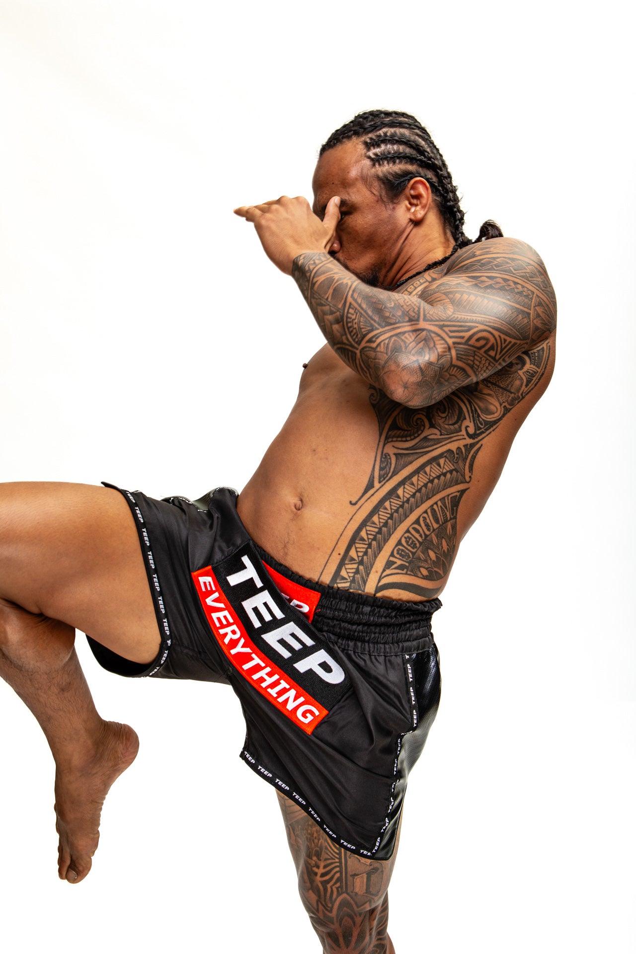 Teep Everything plain black Thai boxing shorts